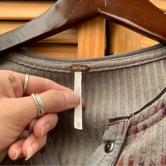 Free People Bell Sleeve Long Sleeve size XS - Picture 2 of 6